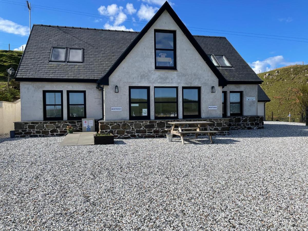 The Bridge Self Catering Villa Kilmaluag Bagian luar foto