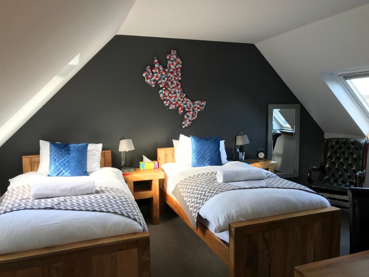 The Bridge Self Catering Villa Kilmaluag Bagian luar foto