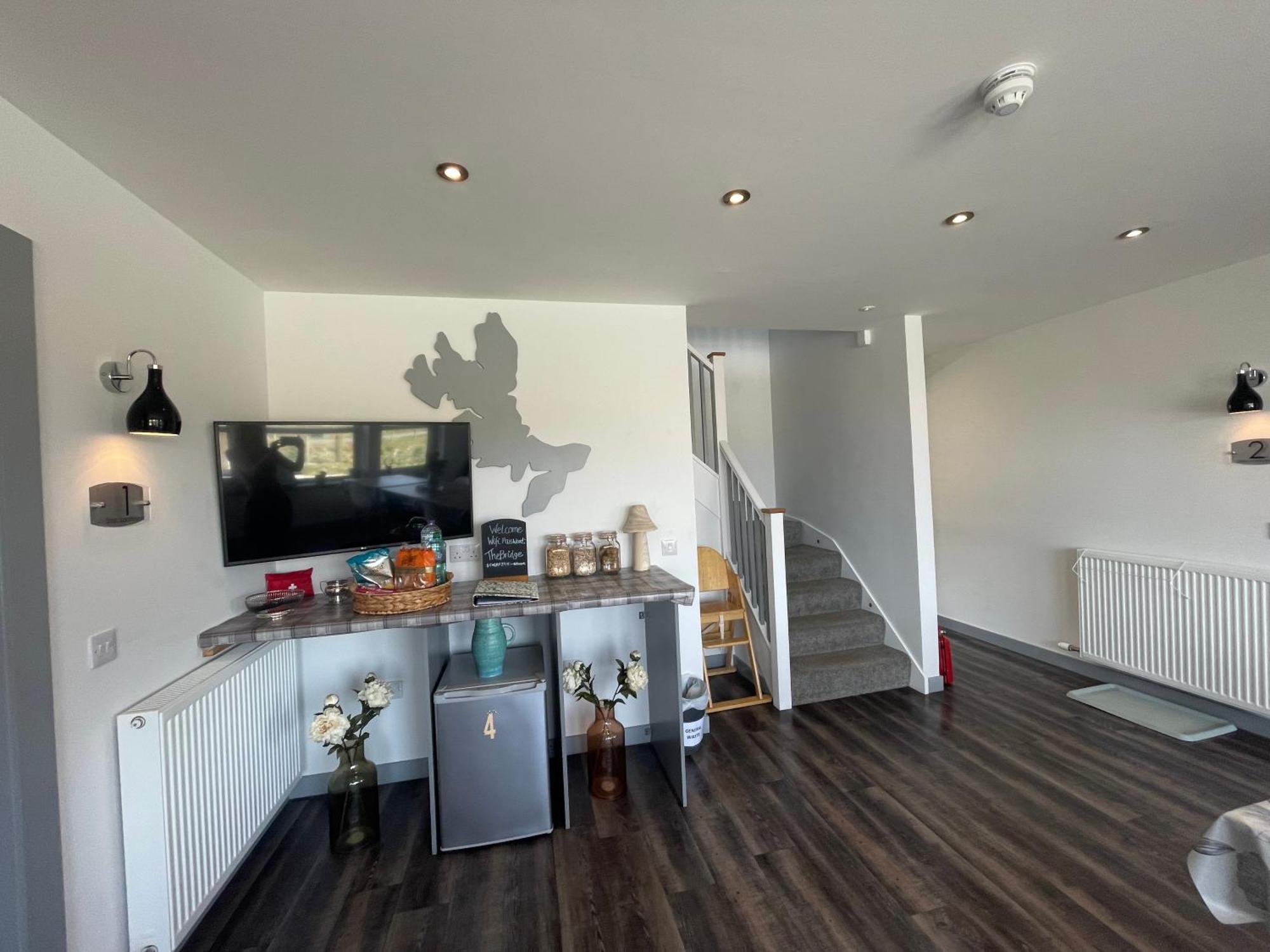 The Bridge Self Catering Villa Kilmaluag Bagian luar foto
